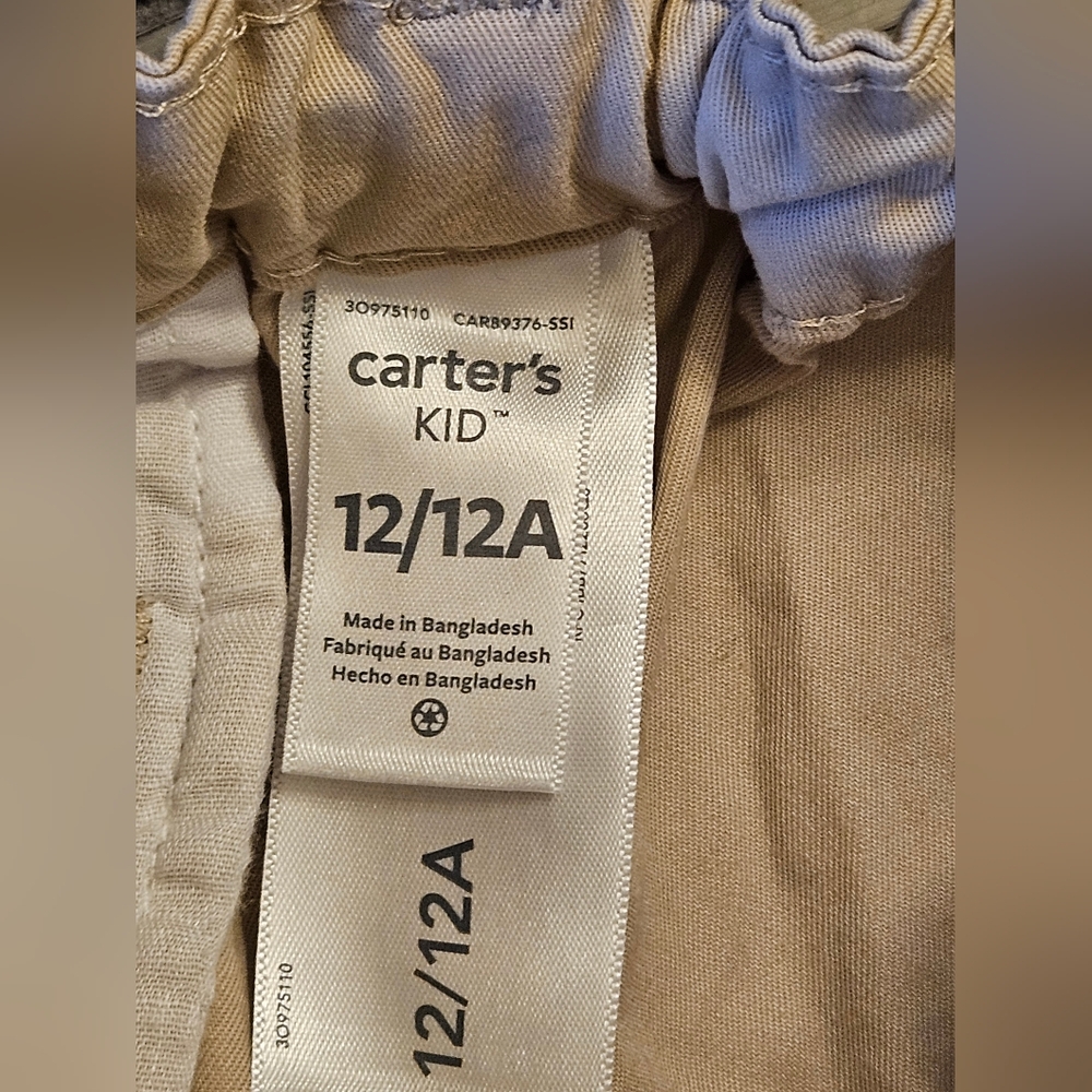 Carters Shorts - Picture 2 of 5